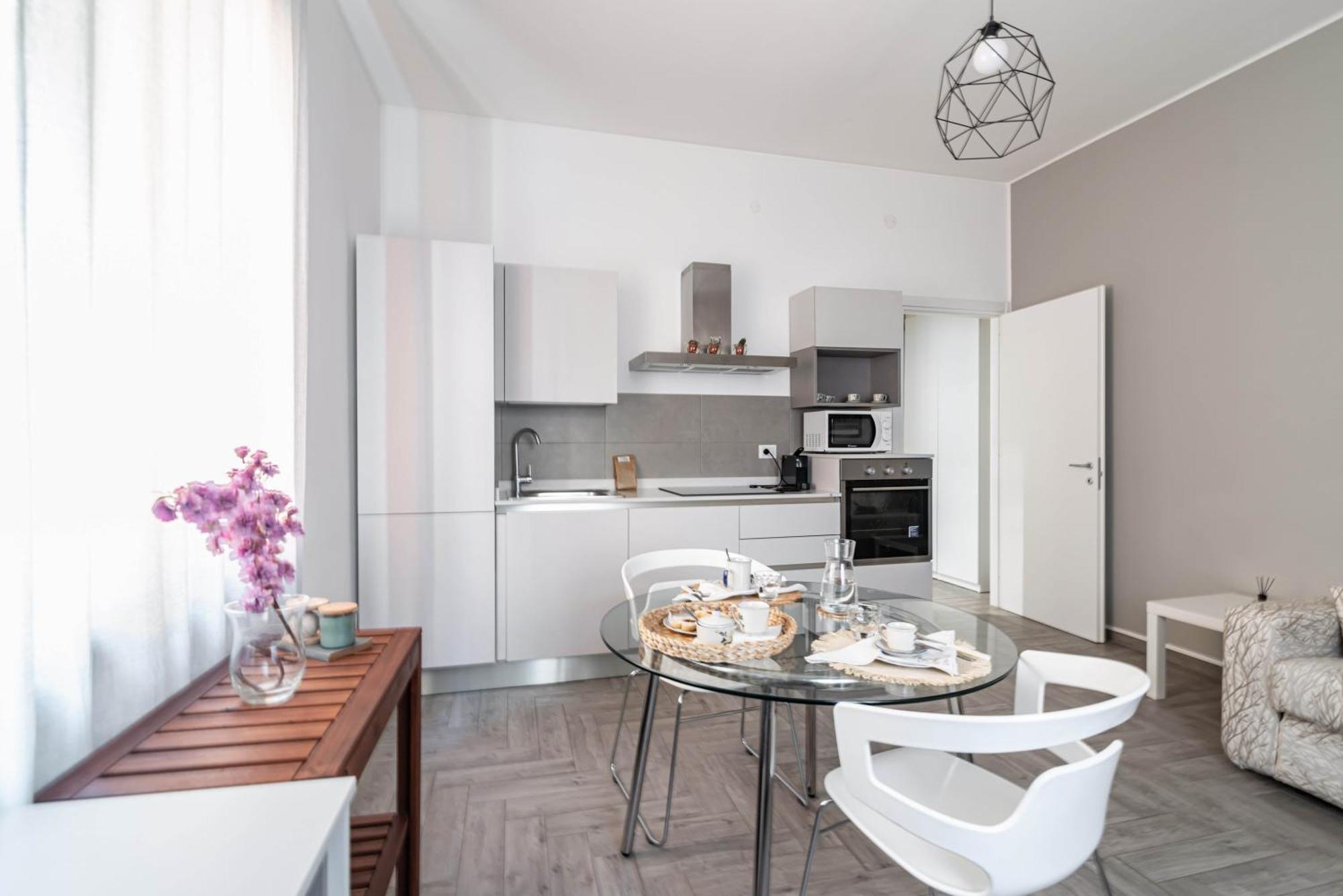 Casa Alessia - Confortevole Bilocale Piazza Del Carmine Appartamento *