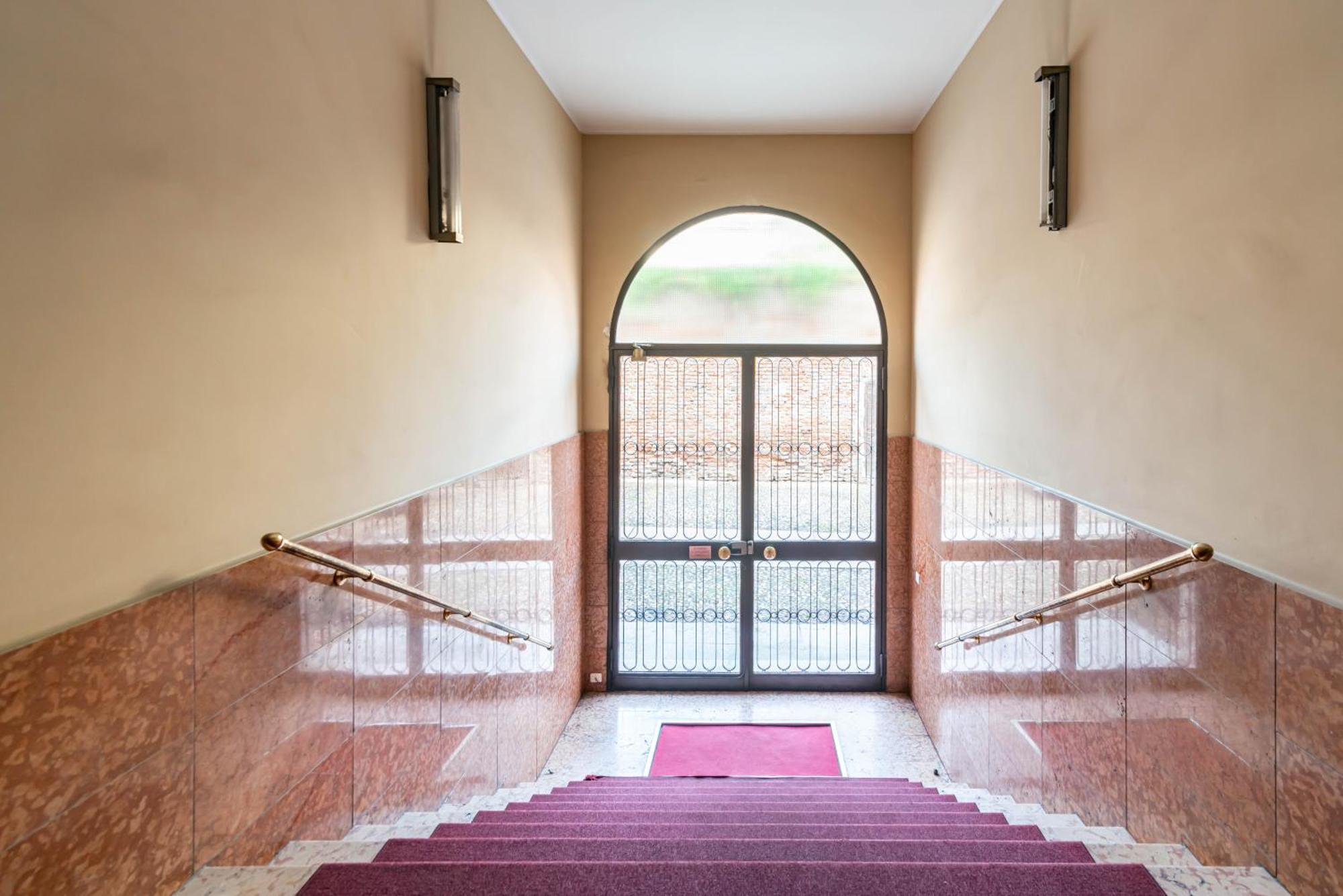 Casa Alessia - Confortevole Bilocale Piazza Del Carmine Pavia