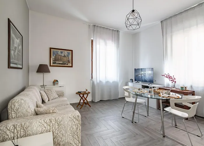 Casa Alessia - Confortevole Bilocale Piazza Del Carmine - By Host4U