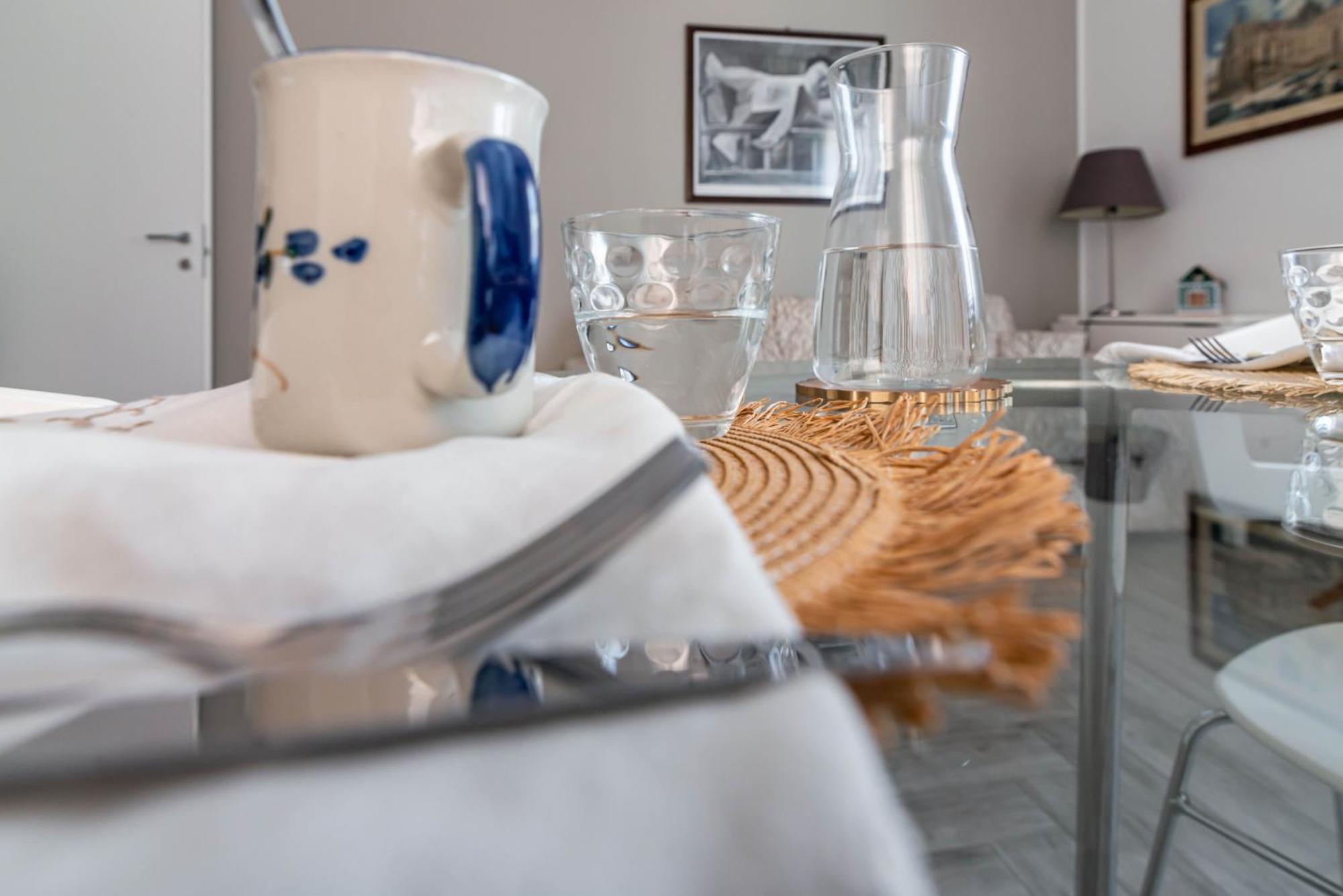 Casa Alessia - Confortevole Bilocale Piazza Del Carmine - By Host4u Apartment *